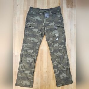 Eddie Bauer NWT First Ascent Lined Green Camo Cargo Pants Size 32 X 32 Men's